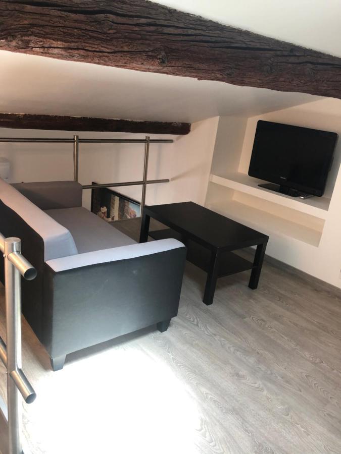 Appartement En Centre Ville Hyères Buitenkant foto