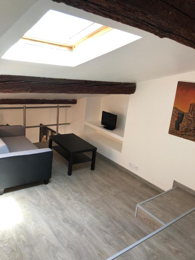 Appartement En Centre Ville Hyères Buitenkant foto